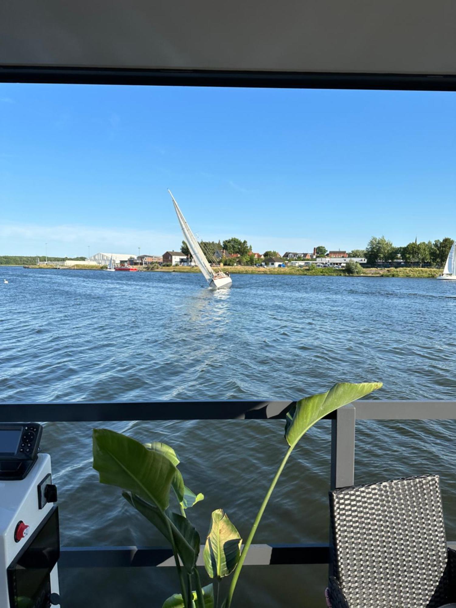 Premium Hausboot Trave Traum Apartment Lübeck Exterior foto