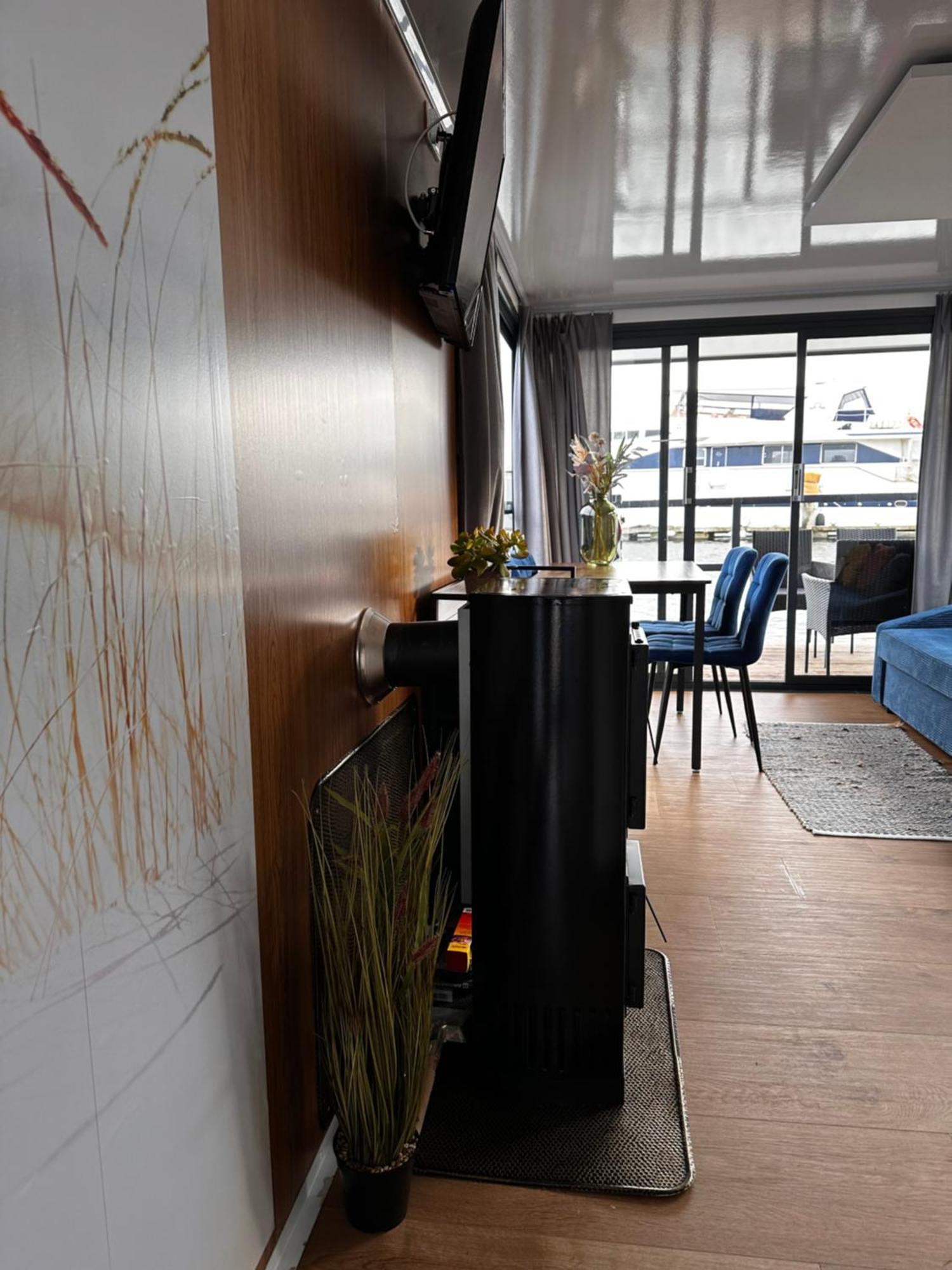 Premium Hausboot Trave Traum Apartment Lübeck Exterior foto
